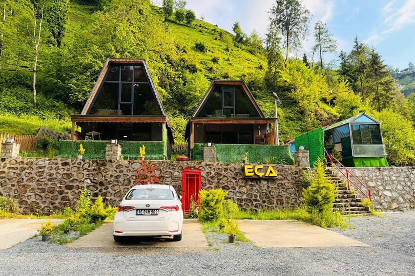 Eça River Bungalow