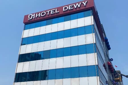 Dewy Hotel