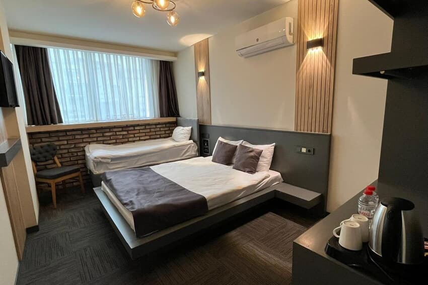 Dewy Hotel