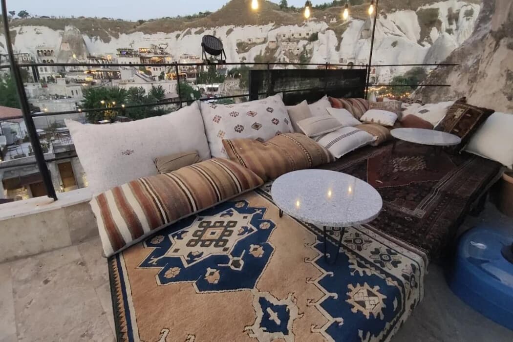 Elegance Cave Suites