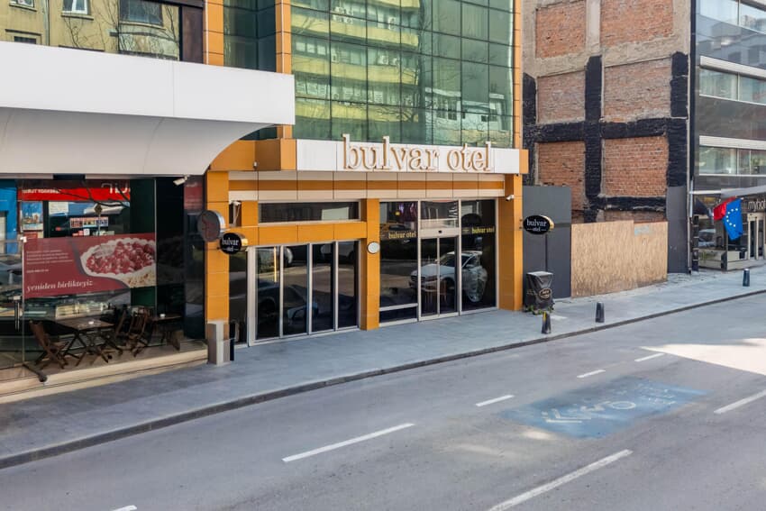 Bulvar Hotel İzmir