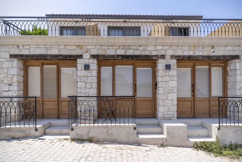 Naro Suites
