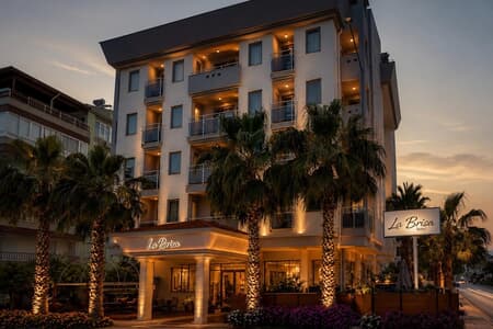 La Brisa Hotel