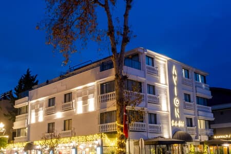Avion Hotel