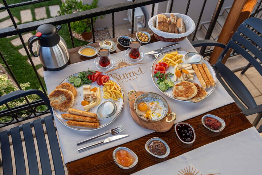 Rumet Cunda Otel