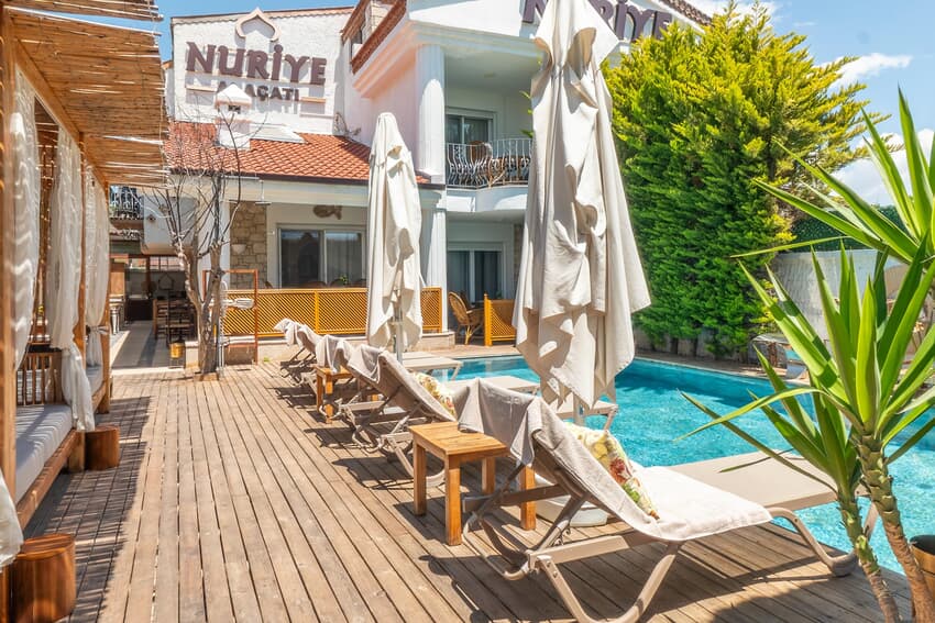 Nuriye Alaçatı