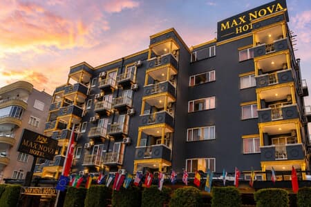 Max Nova Hotel