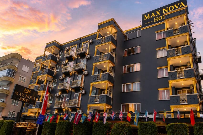 Max Nova Hotel