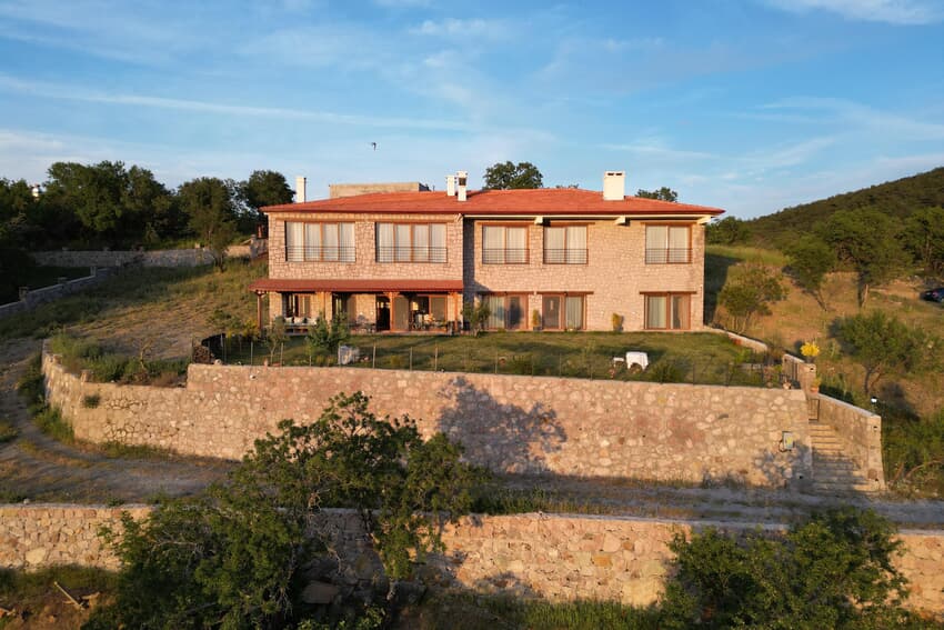 Bona Dea House
