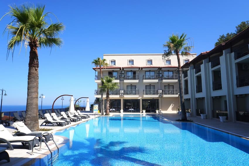 Altamare Hotel