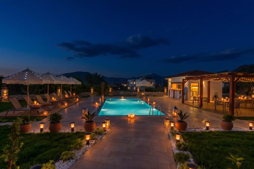 Kiraz Vela Selimiye (+16 Adults Only)