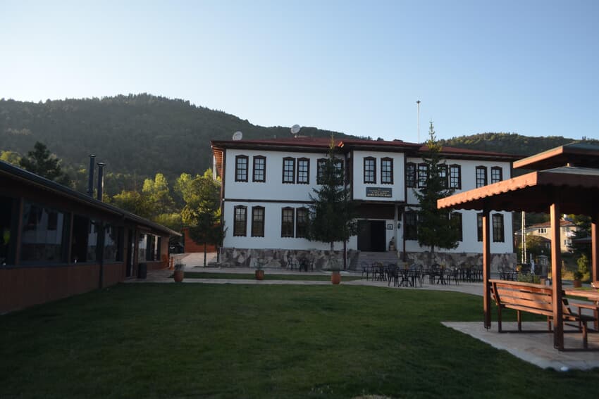 Ecevit Hanı