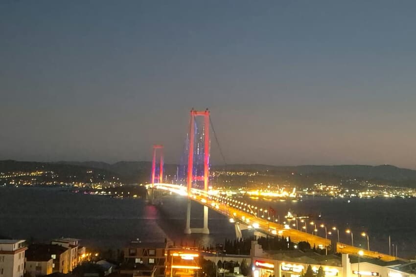 Holiday Inn Suites Kocaeli - Dilovası
