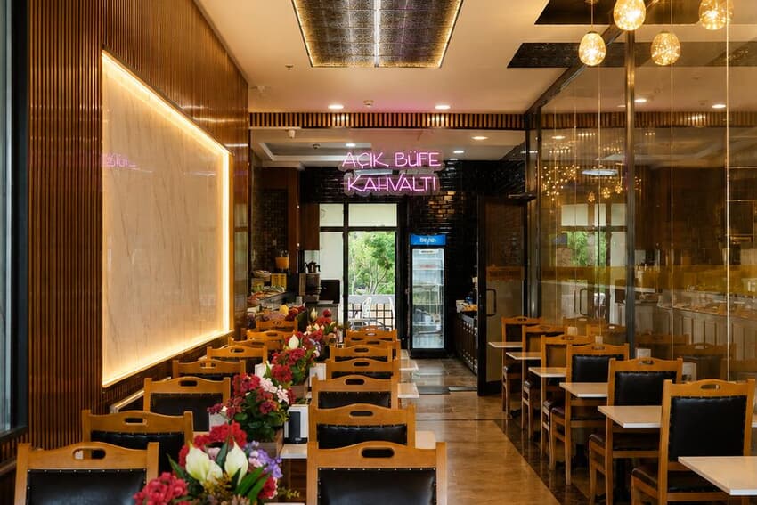 Valention Hotel