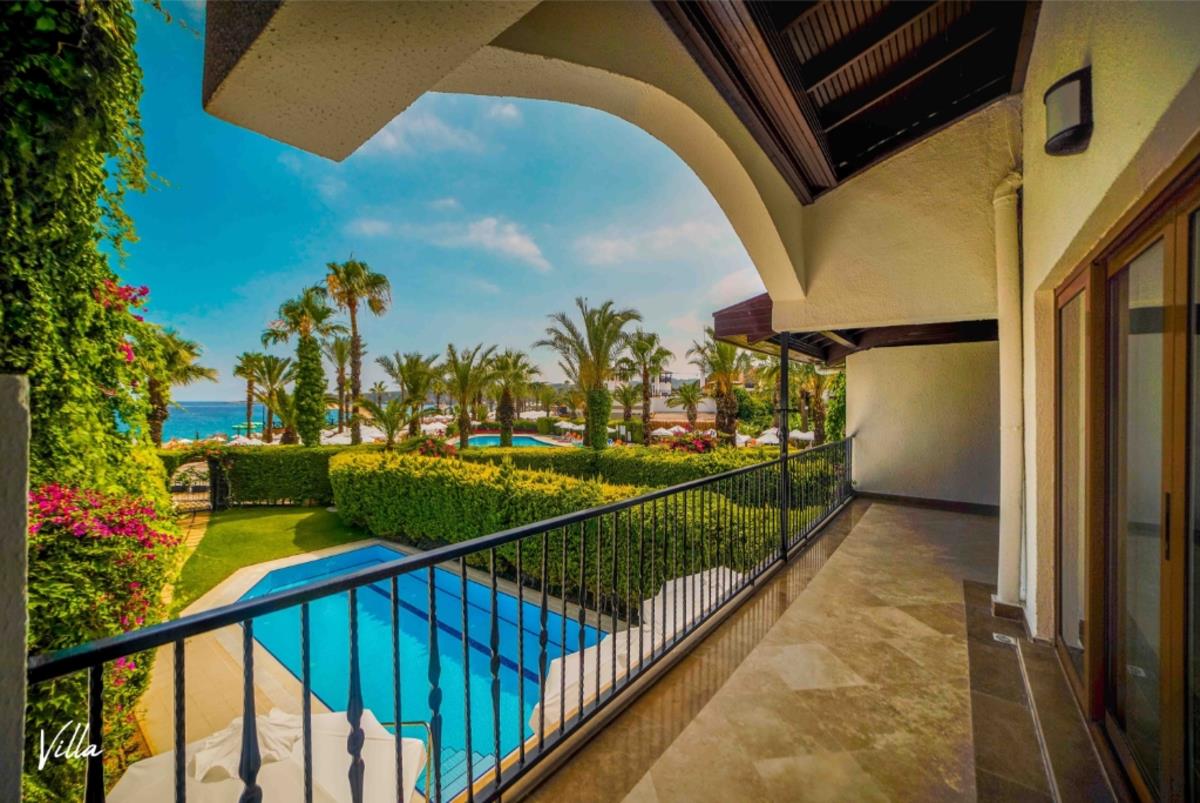 En az 2 yetişkin, En fazla 5 yetişkin + 1 çocuk veya 4 yetişkin + 2 çocuk.