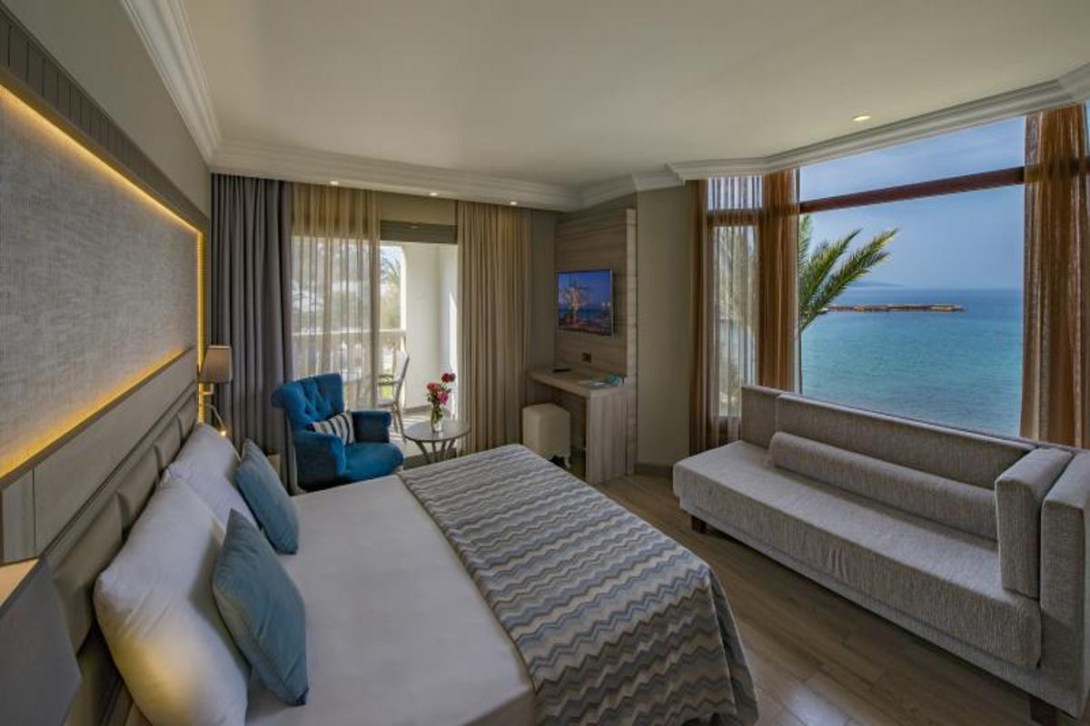 En fazla 3 yetişkin veya 2 yetişkin + 1 çocuk.