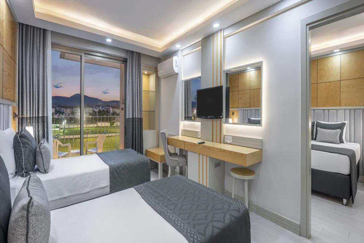 En az 2 yetişkin, En fazla 2 yetişkin + 2 çocuk.