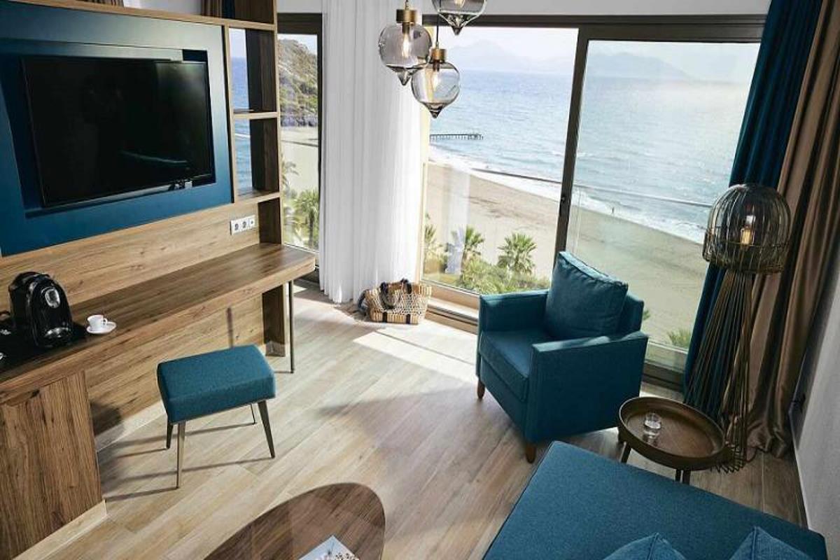 En az 2 yetişkin, En fazla 3 yetişkin veya 2 yetişkin + 1 çocuk.