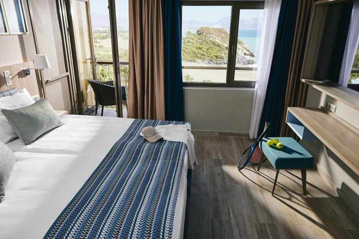 En fazla 3 yetişkin veya 2 yetişkin + 1 çocuk.