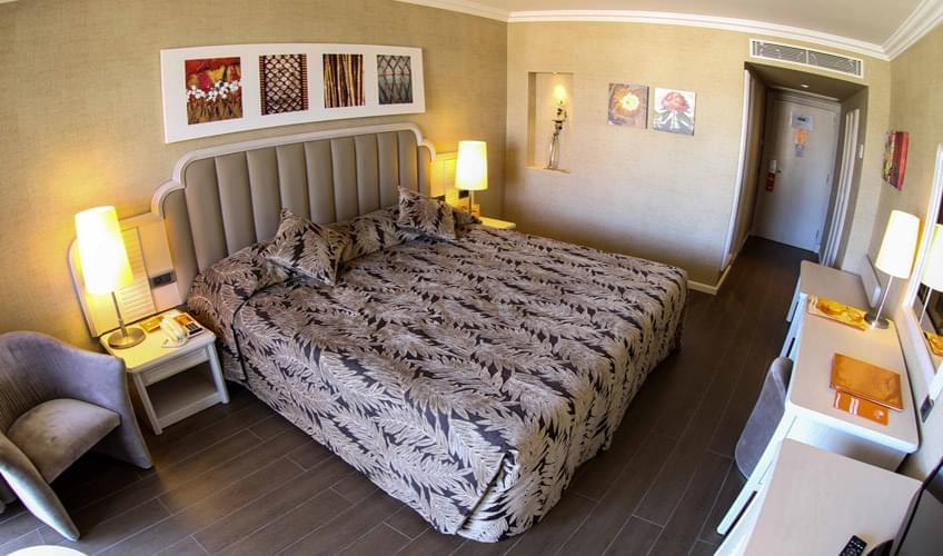 En az 2 yetişkin, En fazla 3 yetişkin veya 2 yetişkin + 2 çocuk.