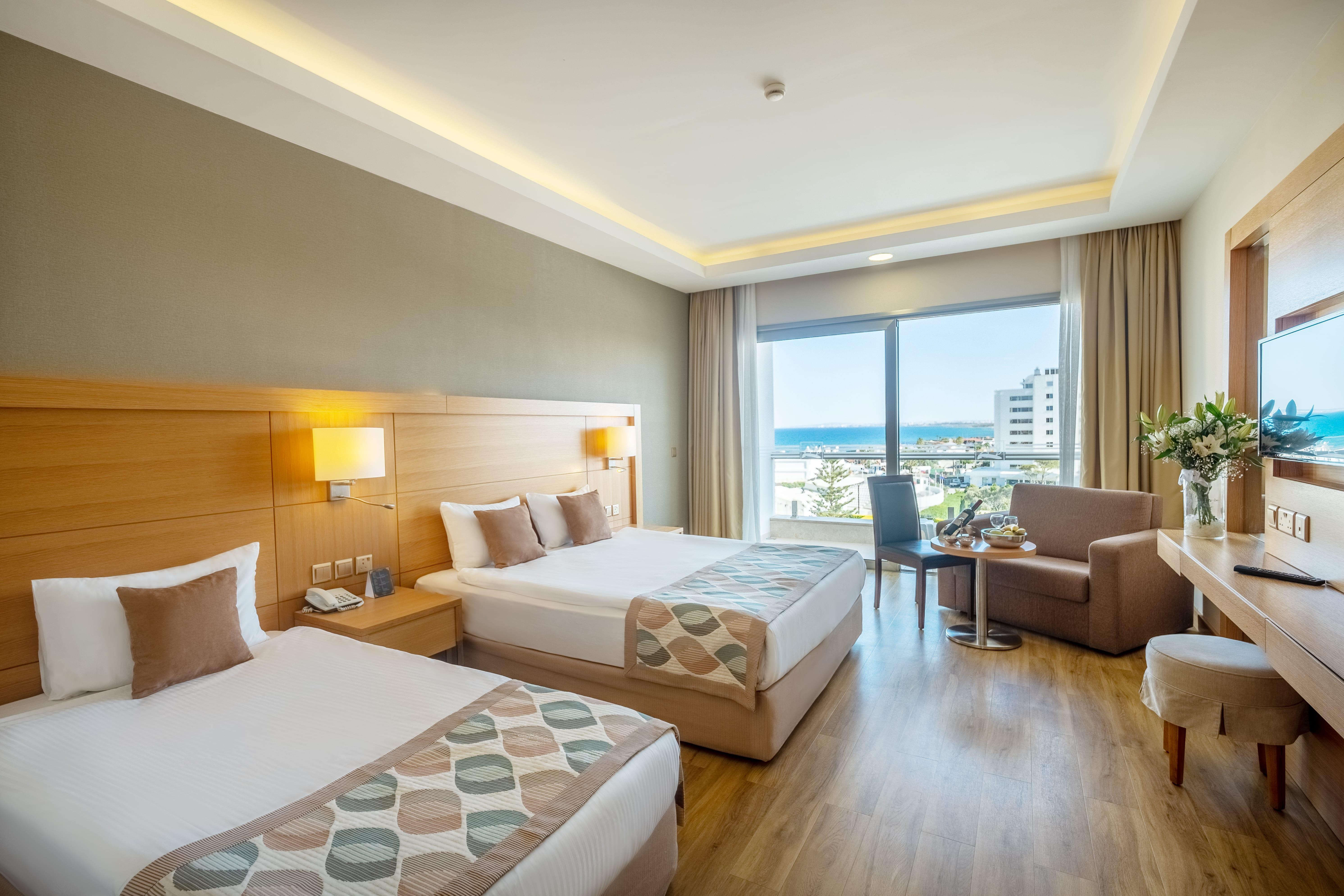 En fazla 3 yetişkin + 1 çocuk veya 2 yetişkin + 2 çocuk.