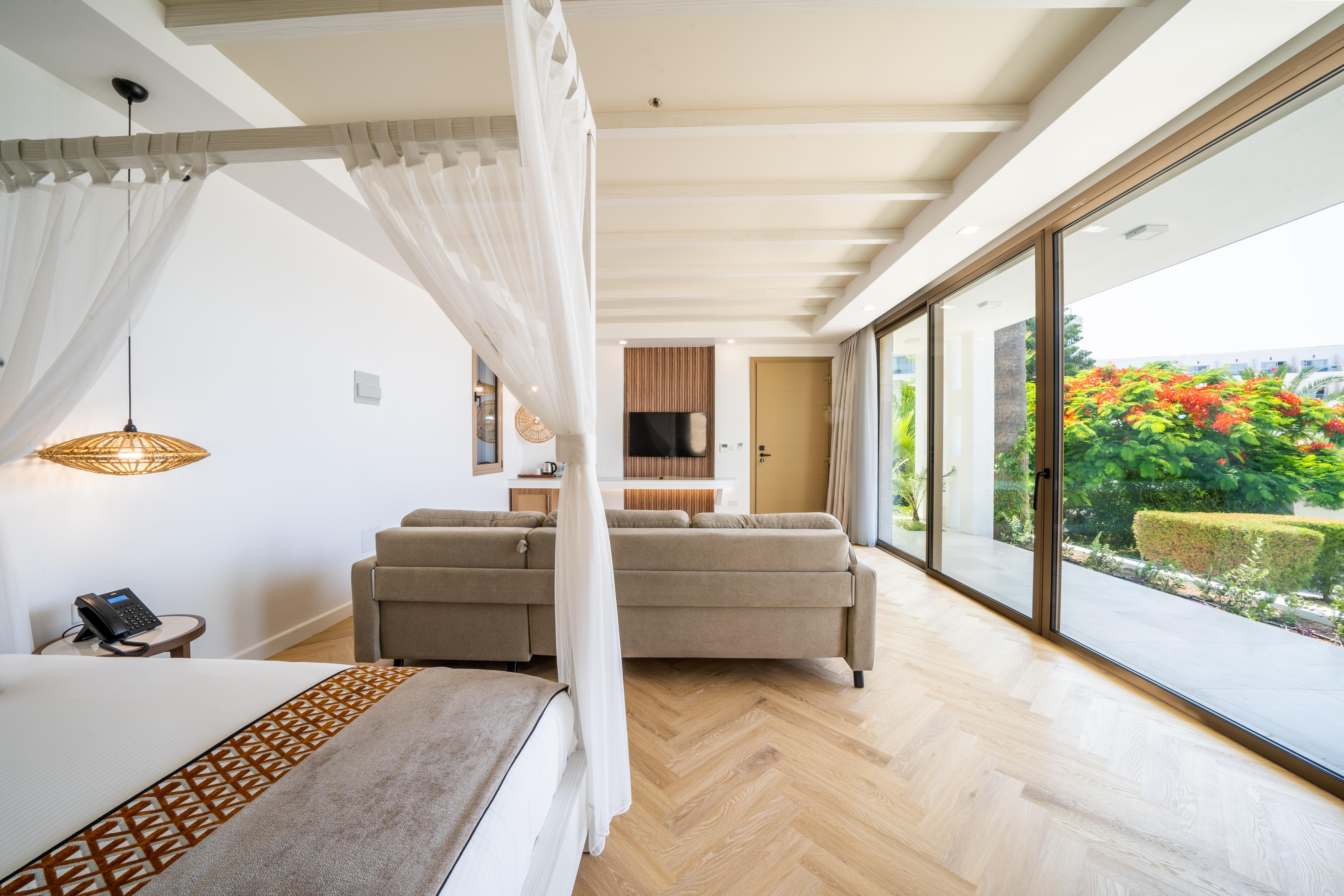 En fazla 4 yetişkin + 1 çocuk veya 3 yetişkin + 2 çocuk.