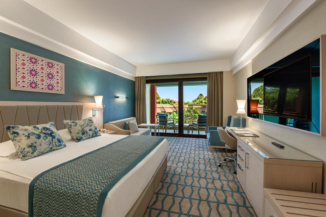 En fazla 3 yetişkin veya 2 yetişkin + 2 çocuk.