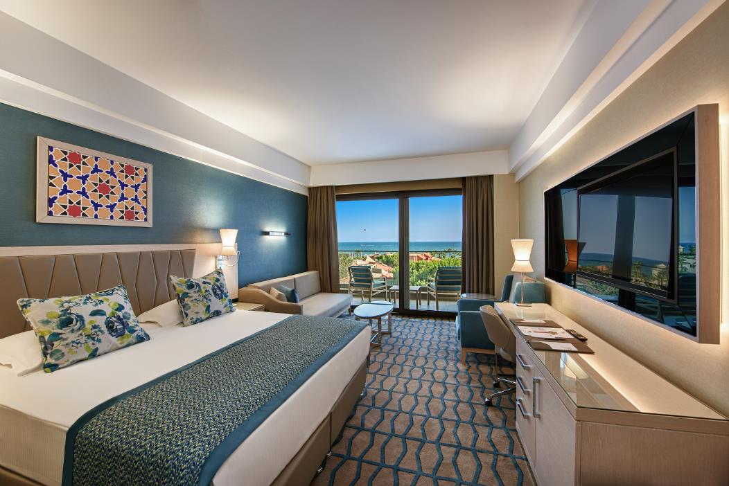 En az 3 yetişkin, En fazla 4 yetişkin + 2 çocuk veya 3 yetişkin + 2 çocuk.