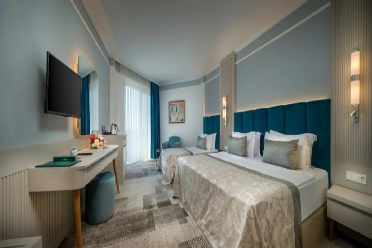 En fazla 2 yetişkin + 2 çocuk veya 1 yetişkin + 2 çocuk.