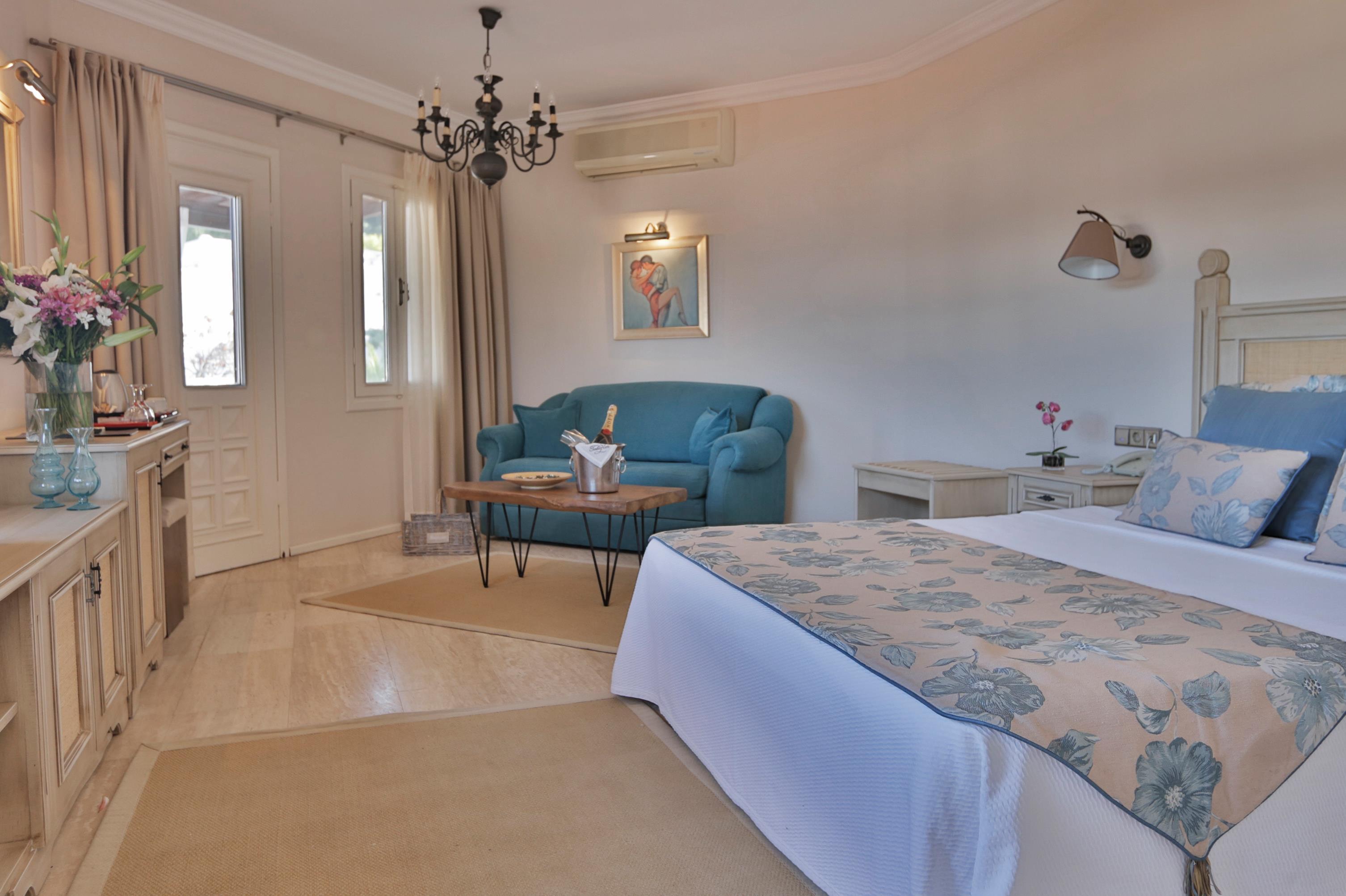 En fazla 2 yetişkin + 1 çocuk veya 1 yetişkin + 1 çocuk.