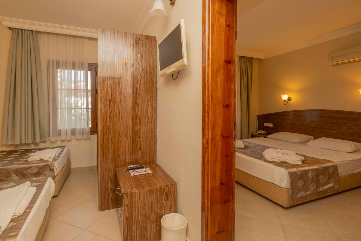 En az 2 yetişkin, En fazla 3 yetişkin veya 2 yetişkin + 2 çocuk.