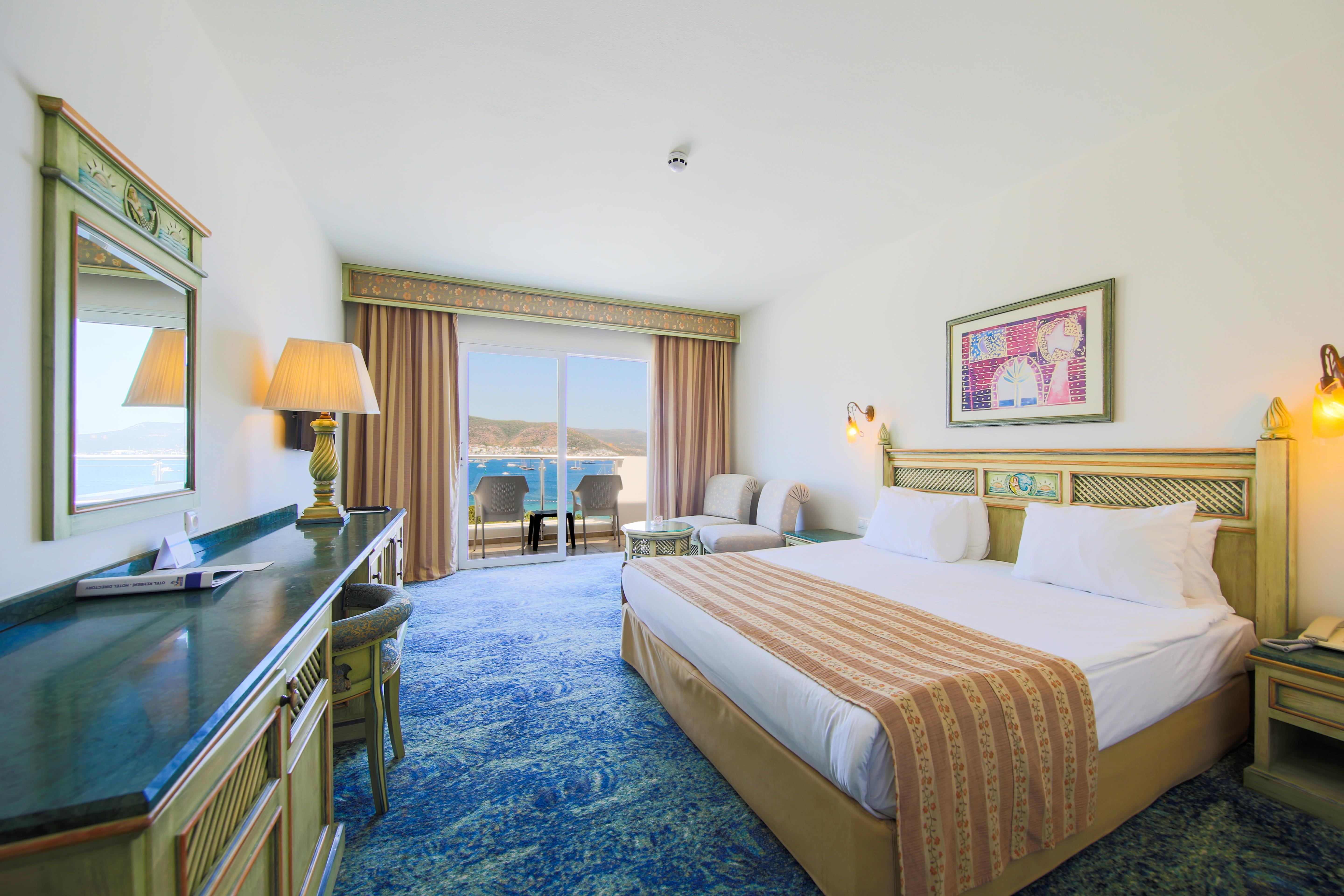 En fazla 3 yetişkin veya 2 yetişkin + 1 çocuk.