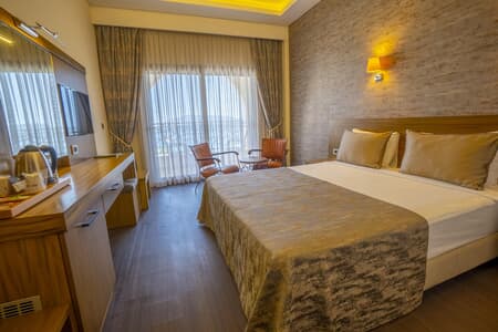 Standart Deniz Manzaralı Oda