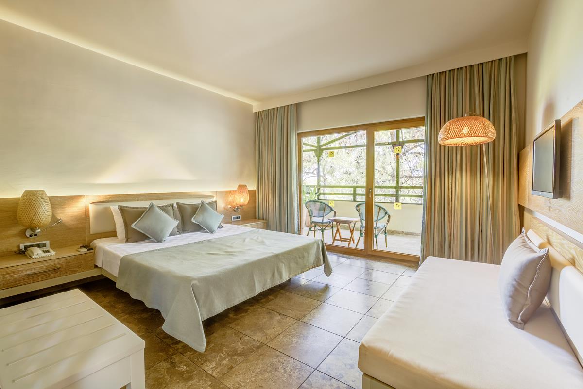 En fazla 2 yetişkin + 1 çocuk veya 1 yetişkin + 1 çocuk.