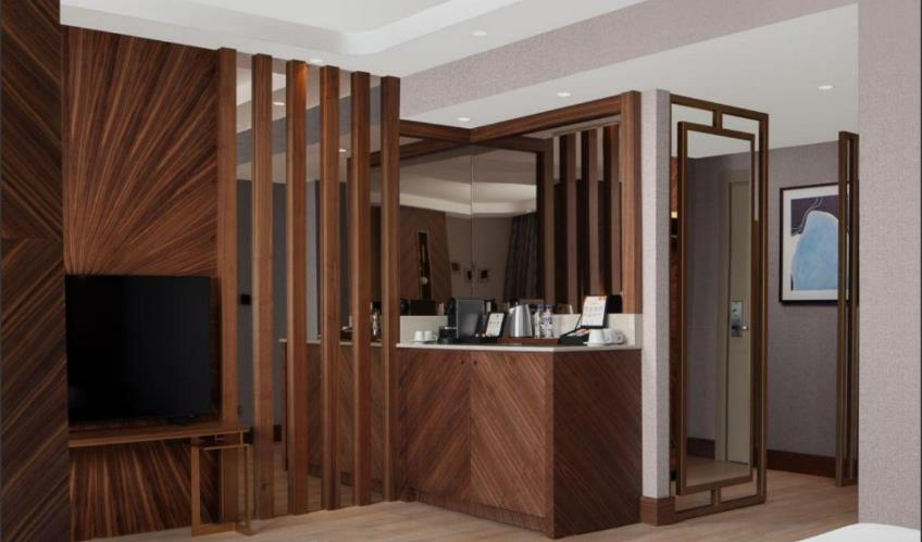 En fazla 2 yetişkin.