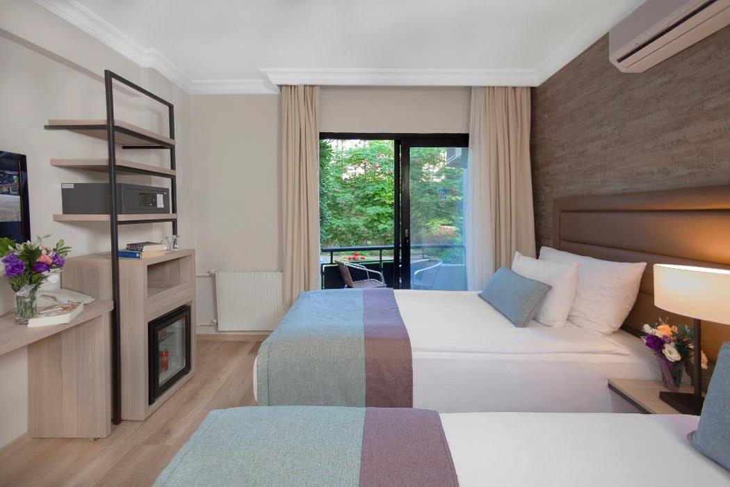 En fazla 2 yetişkin.