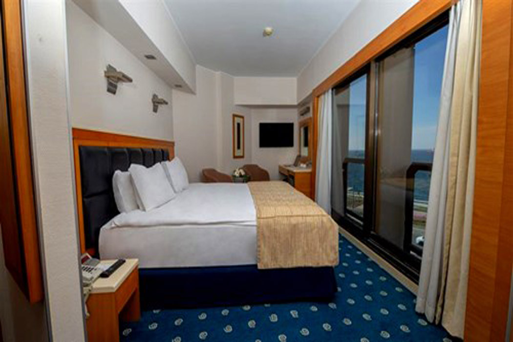 En fazla 2 yetişkin + 1 çocuk veya 1 yetişkin + 1 çocuk.