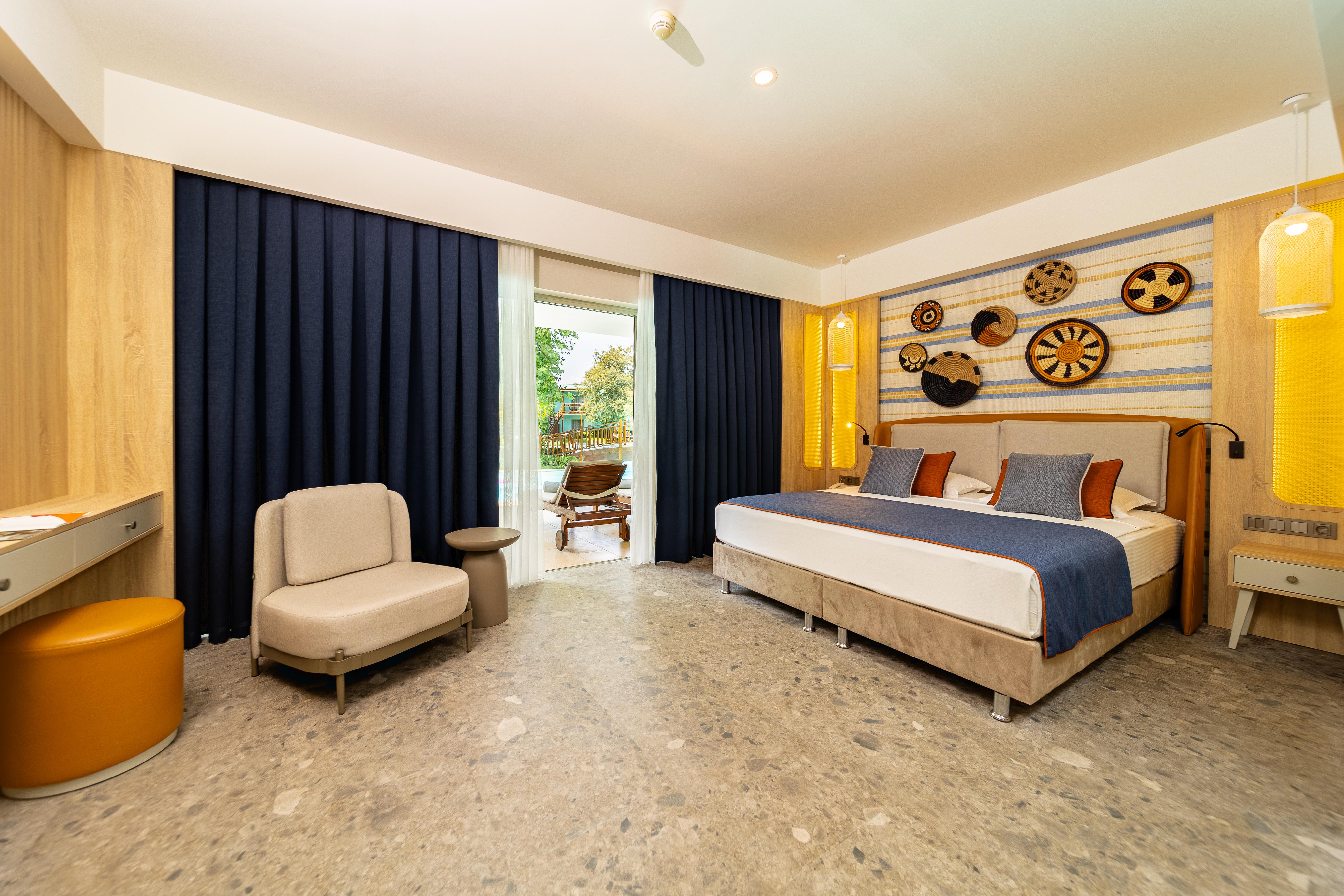 En az 3 yetişkin, En fazla 4 yetişkin veya 3 yetişkin + 2 çocuk.