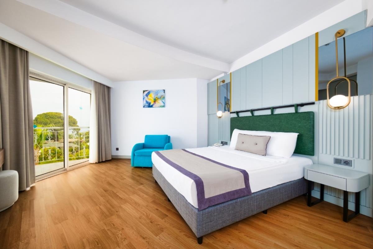 En az 2 yetişkin, En fazla 2 yetişkin + 2 çocuk.