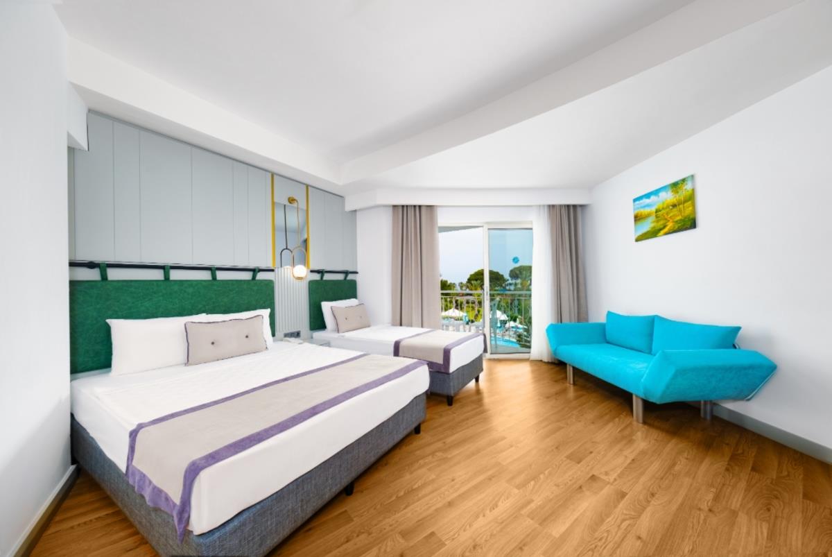 En fazla 2 yetişkin + 2 çocuk veya 1 yetişkin + 2 çocuk.