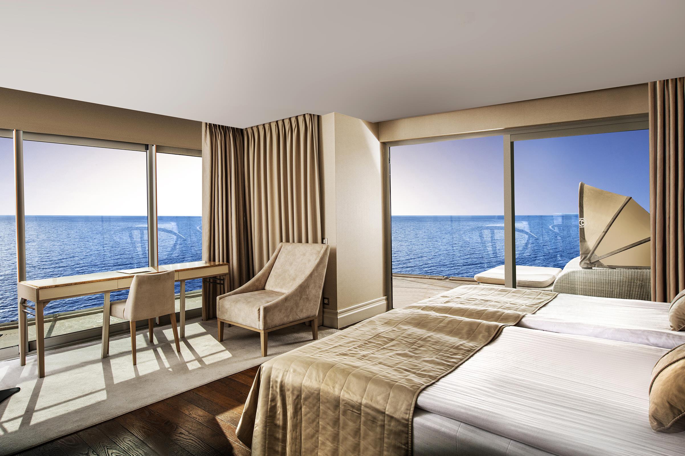 En fazla 3 yetişkin veya 2 yetişkin + 2 çocuk.