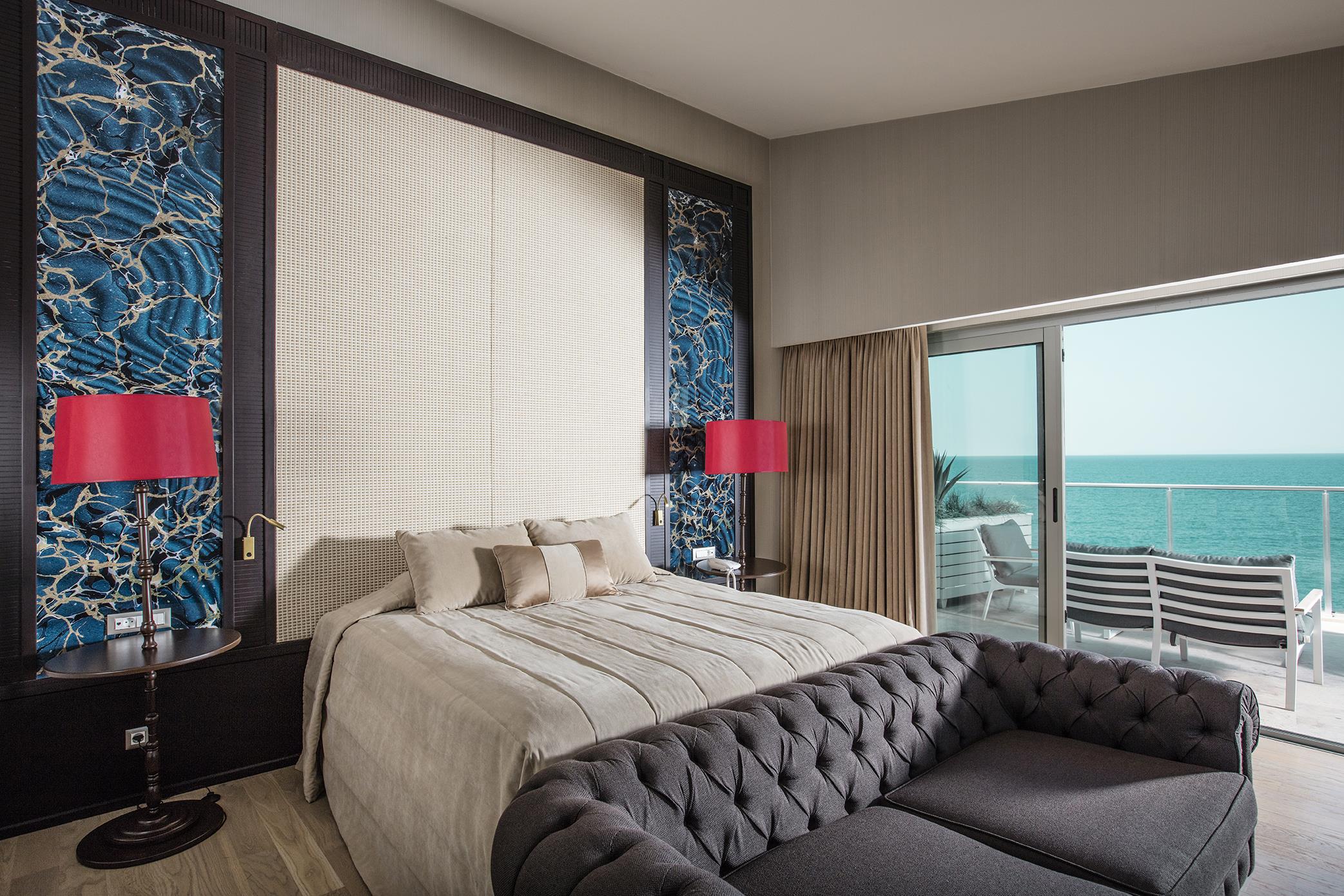 En fazla 2 yetişkin + 1 çocuk veya 1 yetişkin + 1 çocuk.