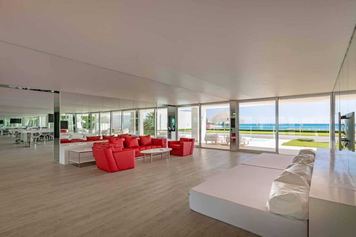 En az 4 yetişkin, En fazla 6 yetişkin.