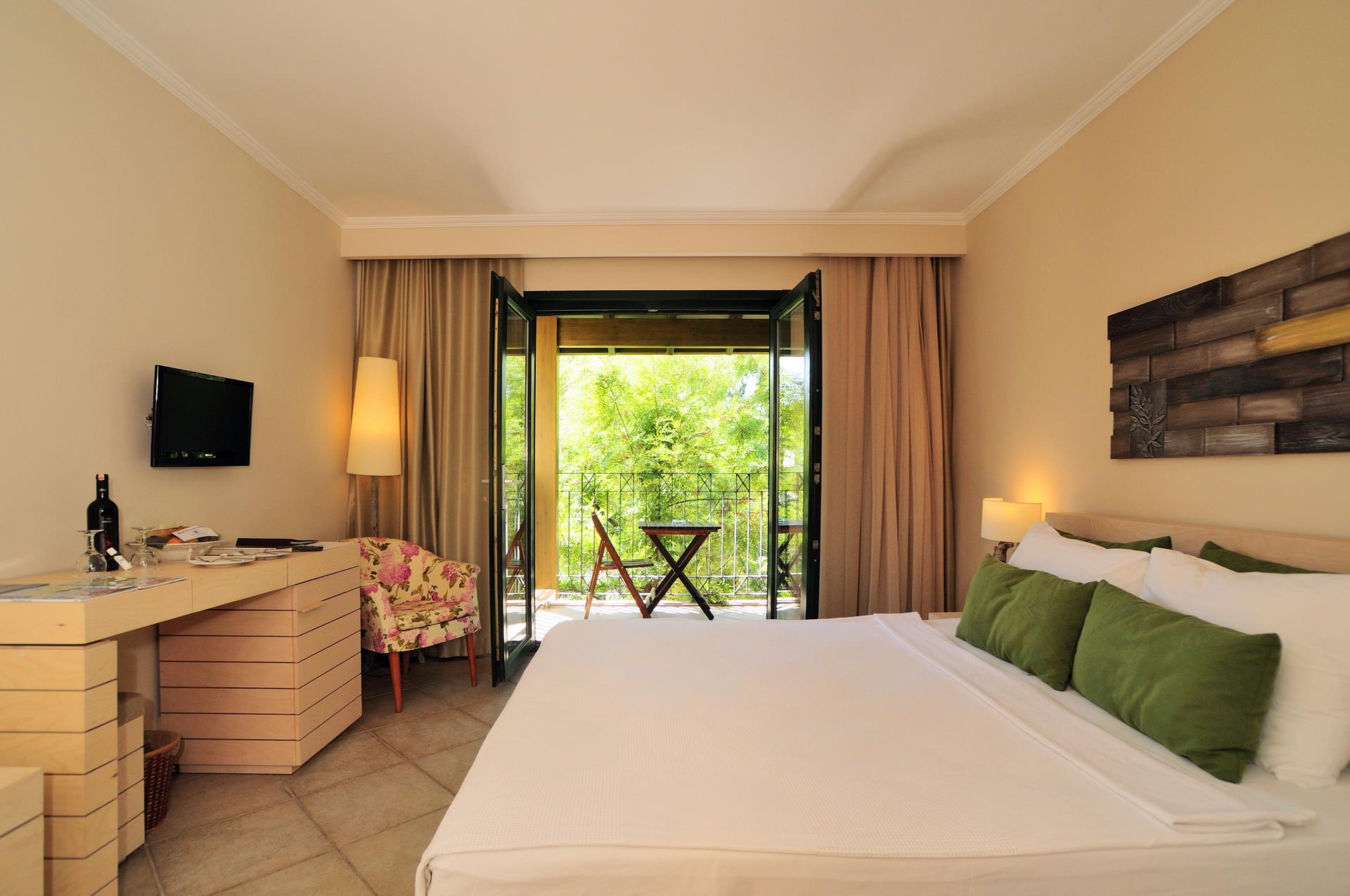 En fazla 3 yetişkin veya 2 yetişkin + 2 çocuk.