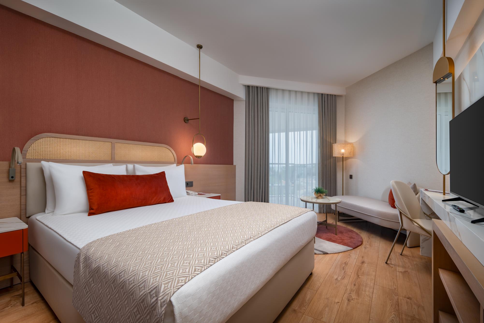 En fazla 2 yetişkin.