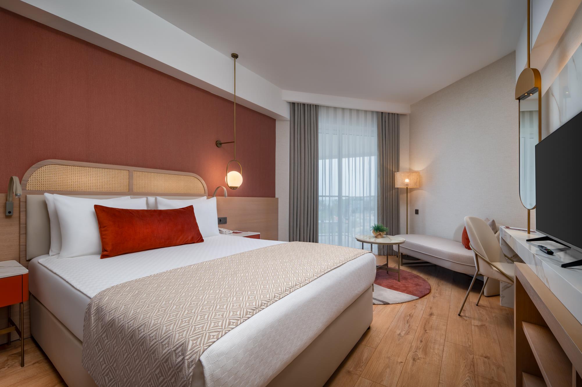 En fazla 2 yetişkin.