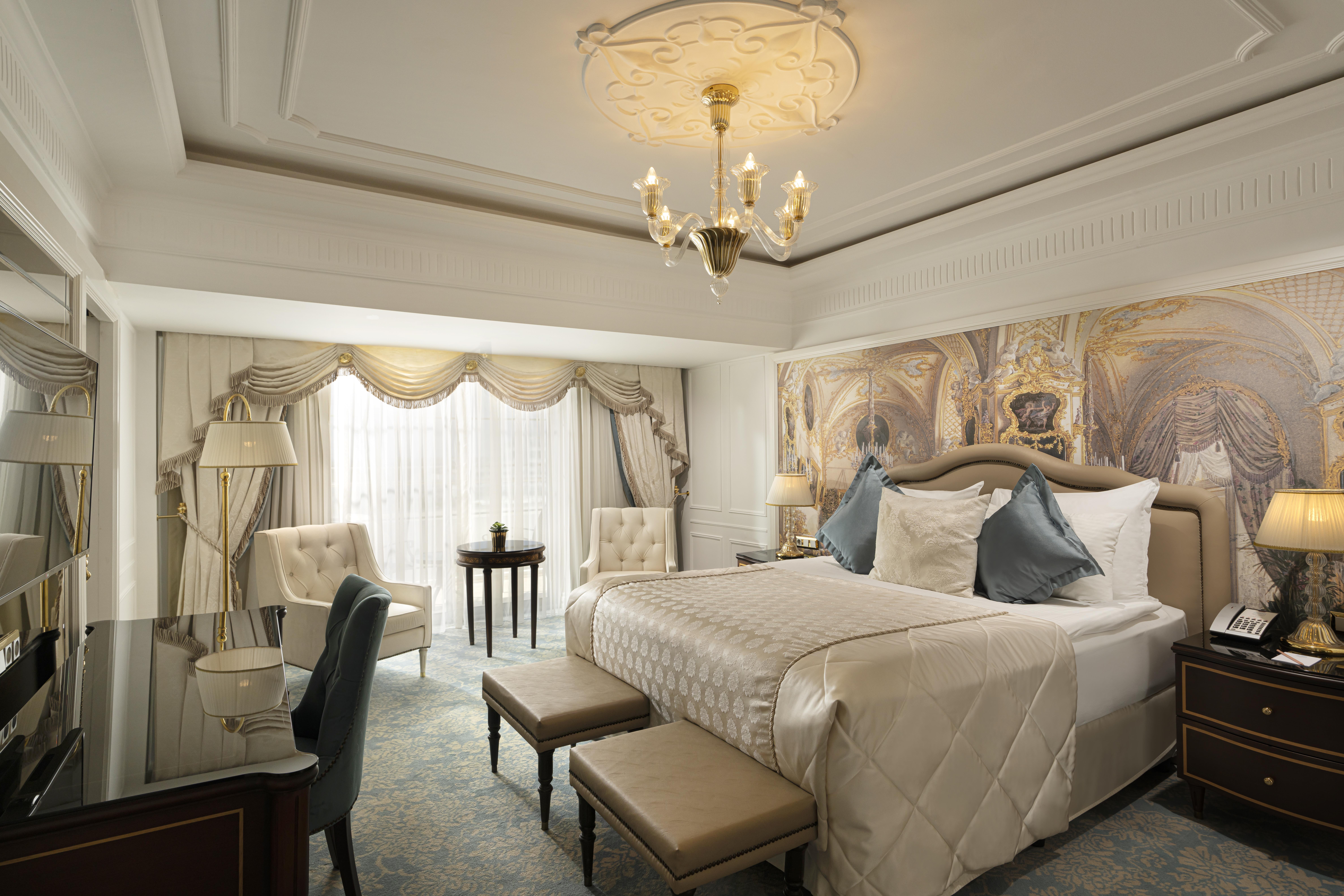 En fazla 3 yetişkin veya 2 yetişkin + 2 çocuk.