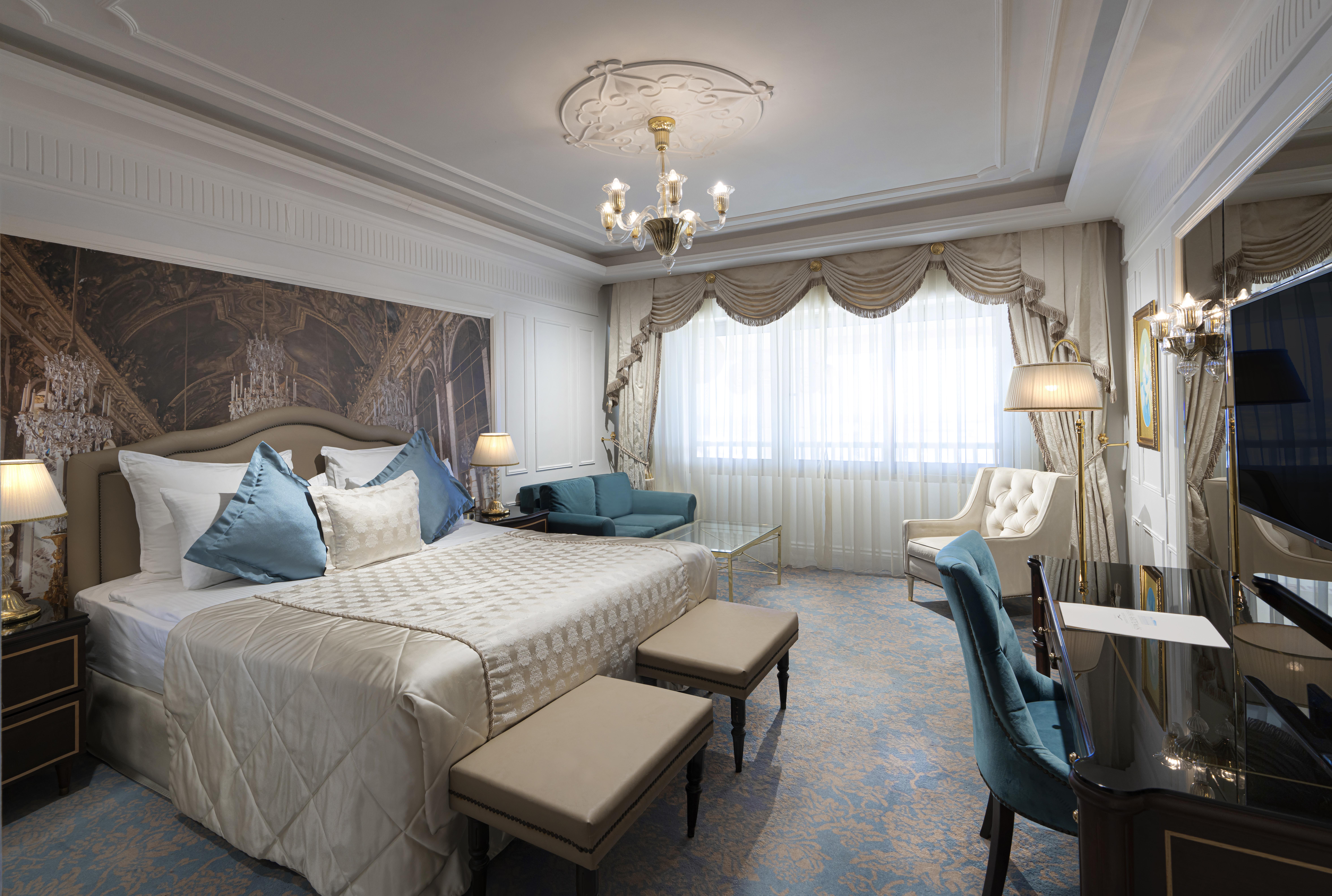 En fazla 3 yetişkin veya 2 yetişkin + 2 çocuk.