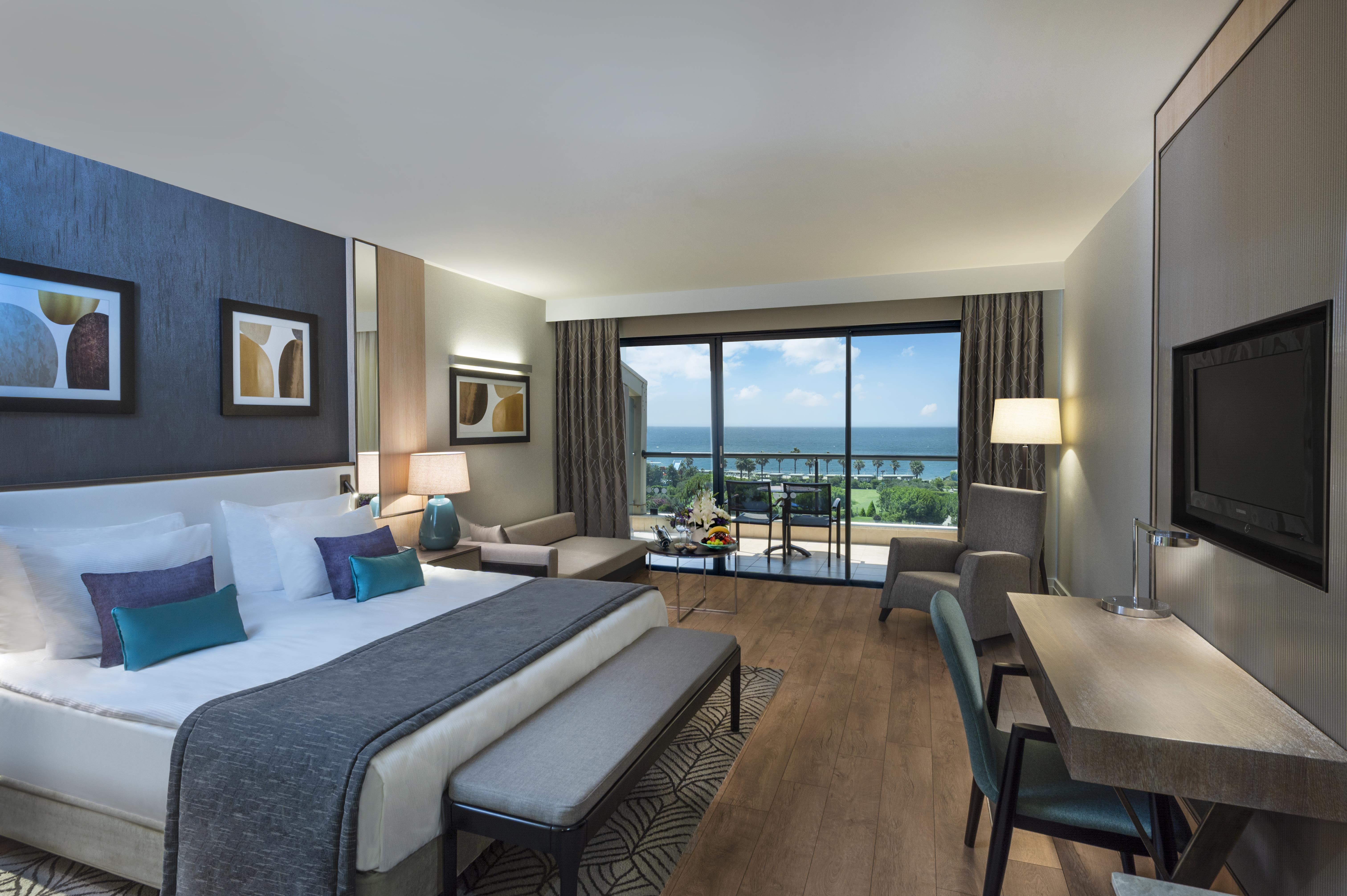 En fazla 3 yetişkin veya 2 yetişkin + 2 çocuk.