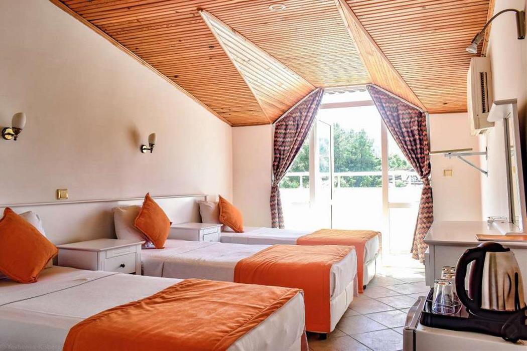 En az 2 yetişkin, En fazla 4 yetişkin veya 3 yetişkin + 1 çocuk.